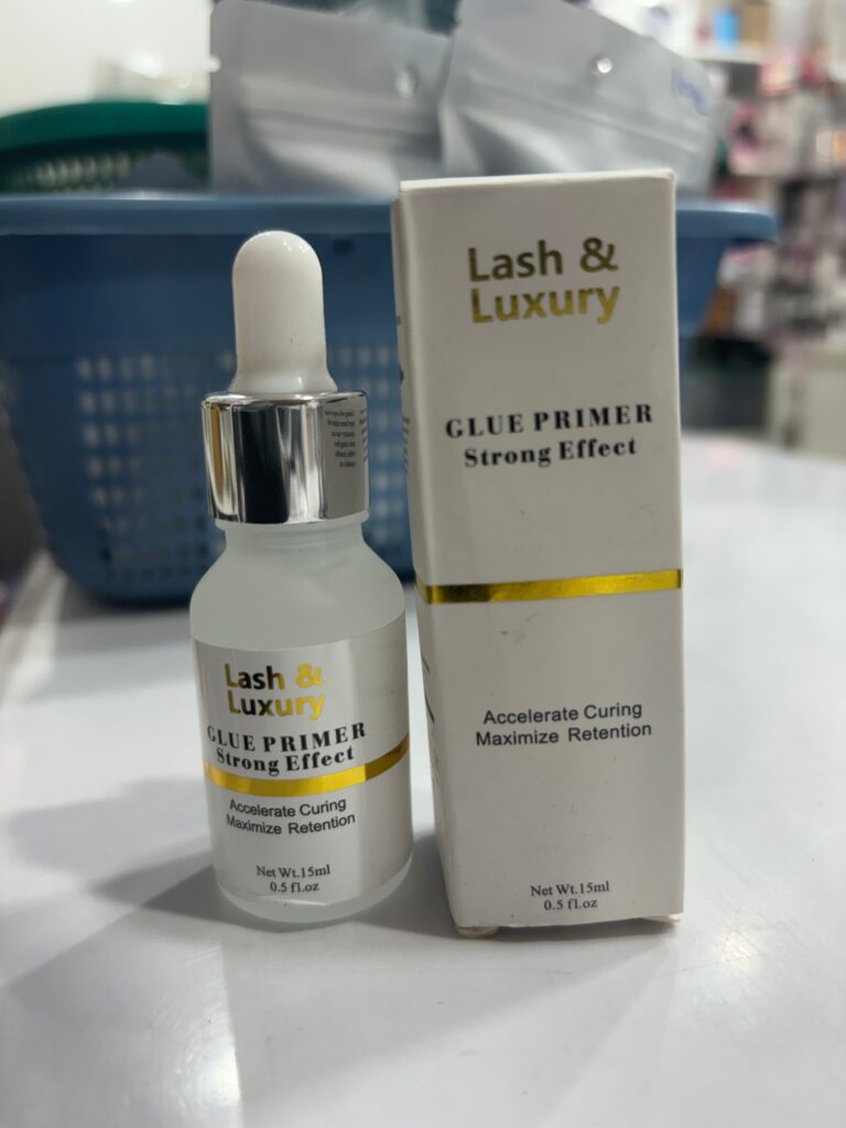 Shills Lash & Luxury Glue primer