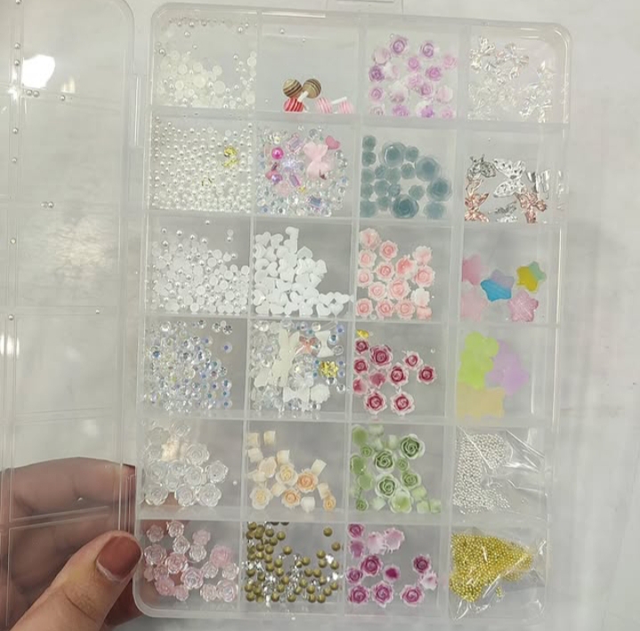 24 Grids Rose And Beads Nail Accessory