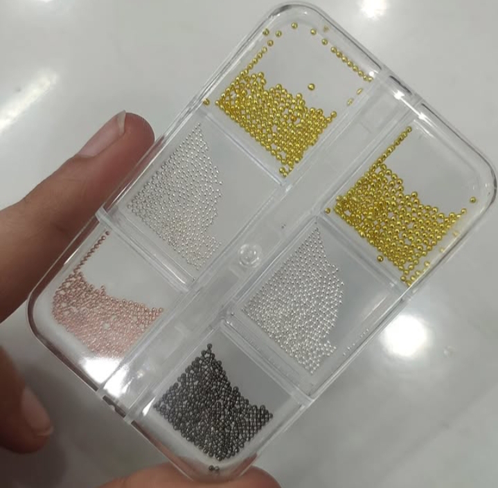 6 Grid Beads Nail Accessory