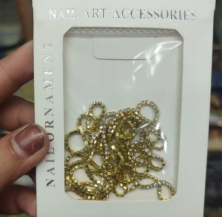 Beautiful Chain Nail Accessory