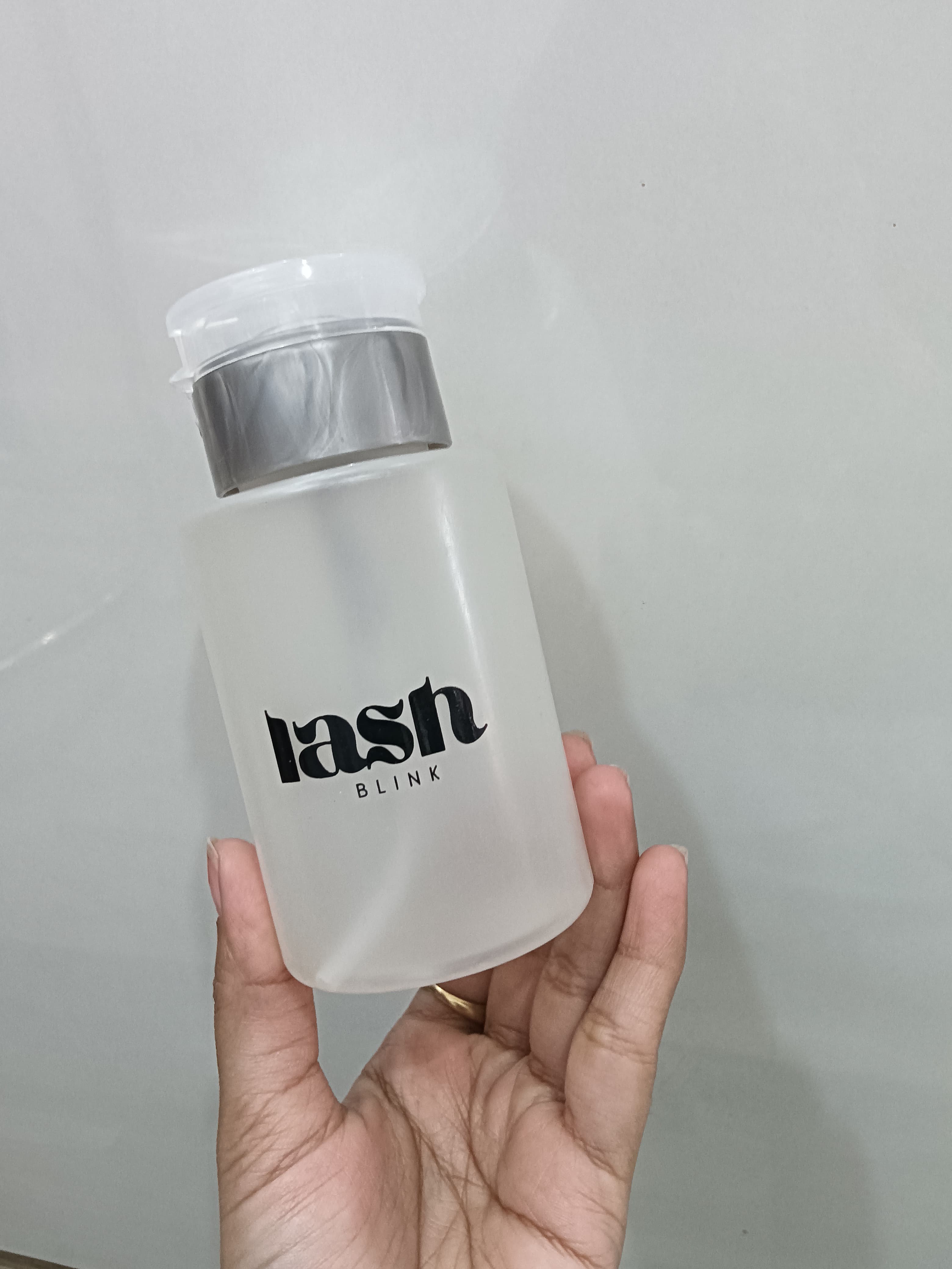 Empty Lockable Pump Dispenser Bottle For Nail Polish And Makeup Remover-200ml
