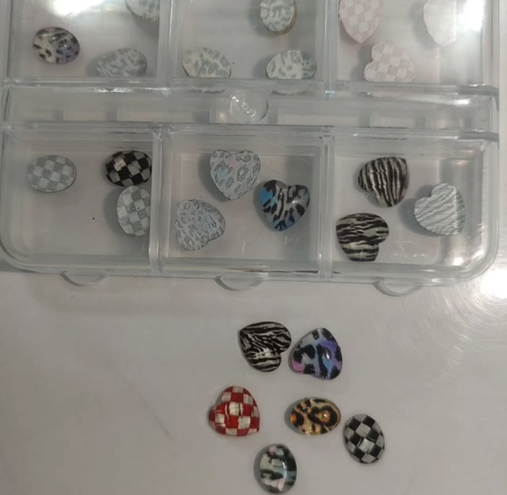 Beautiful Heart Nail Accessory
