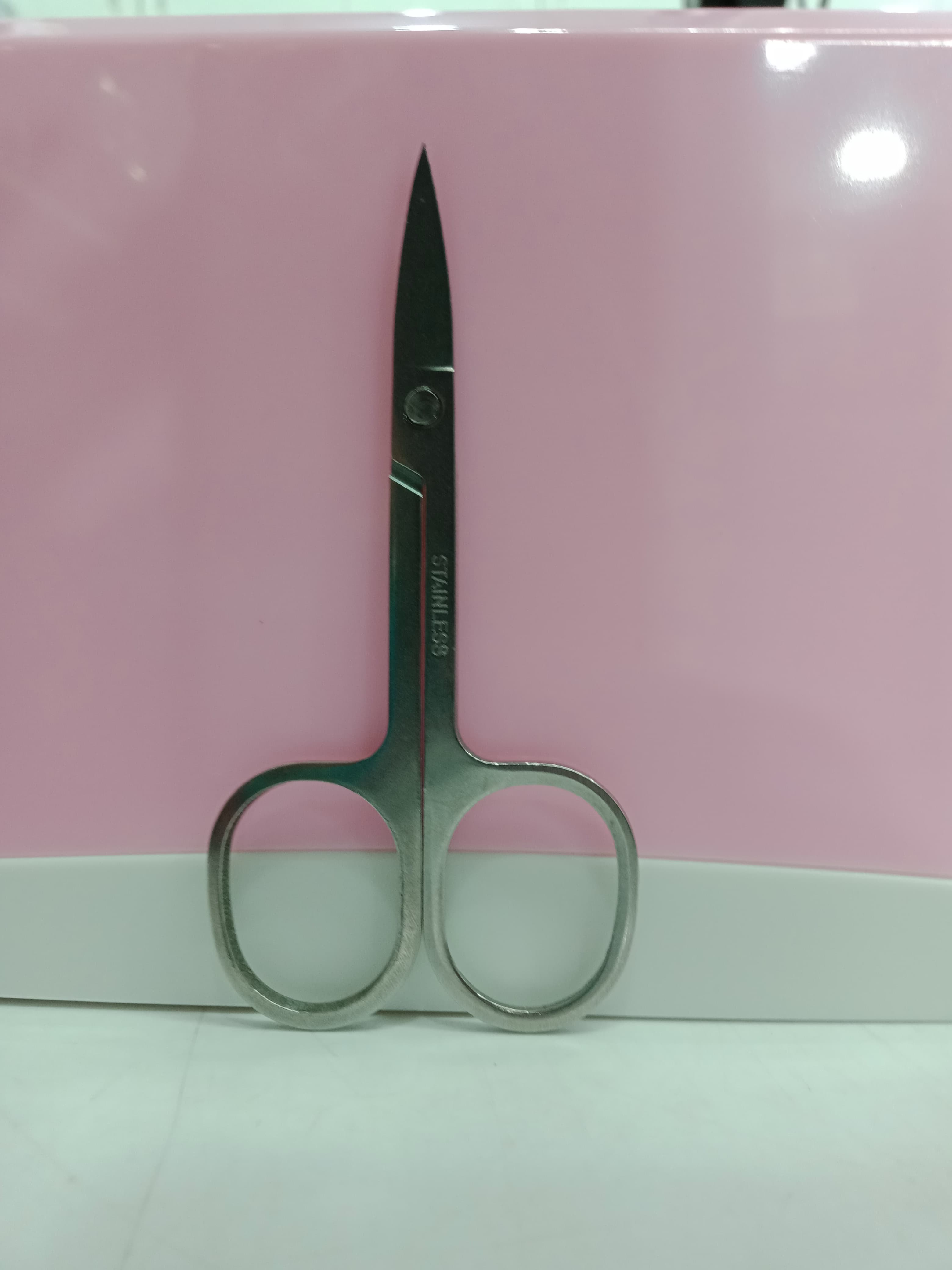 Pretty Perfect Eyebrow Scissor – 1pc