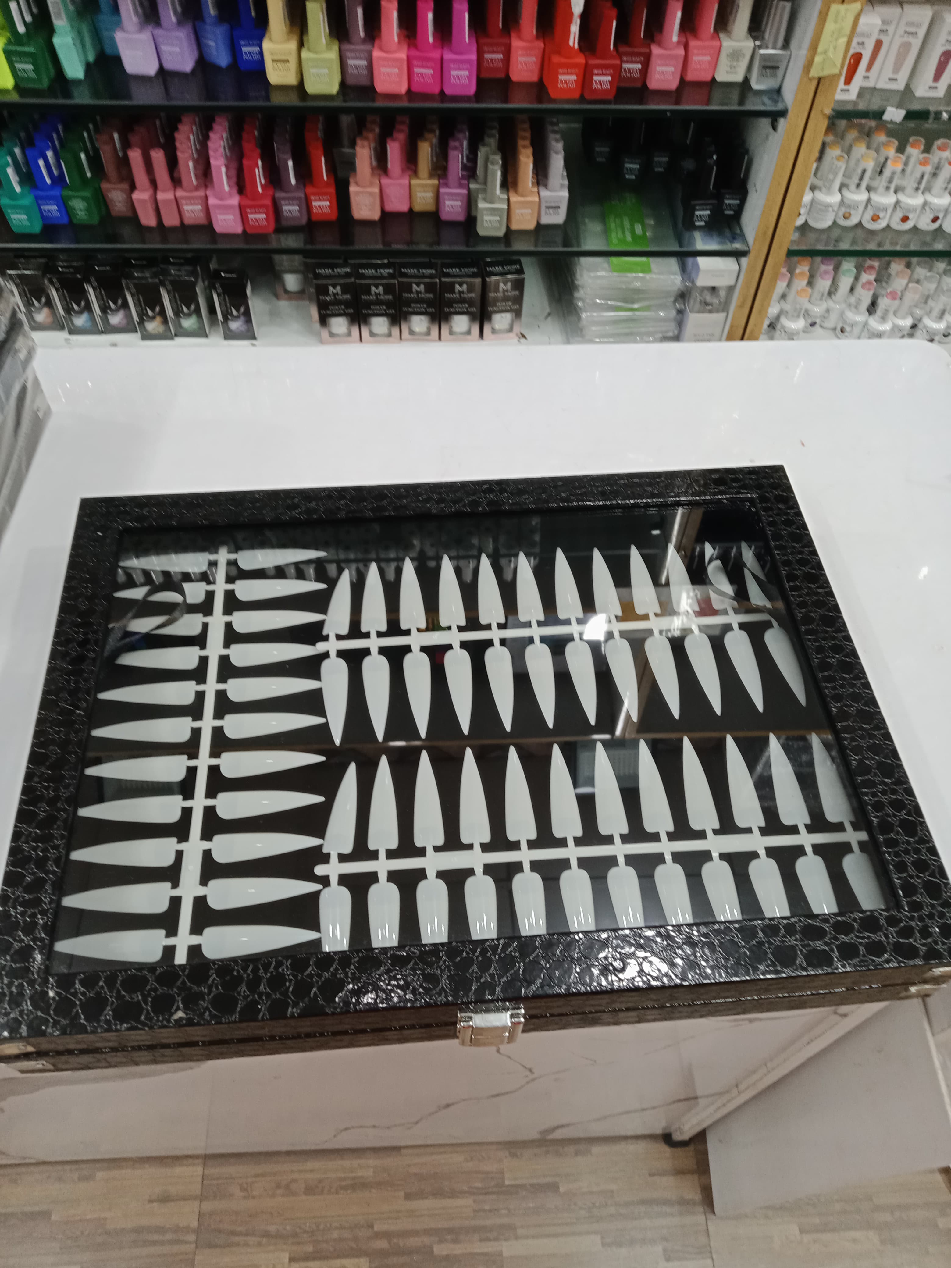 Display Box Large With 3pc Practice Tips