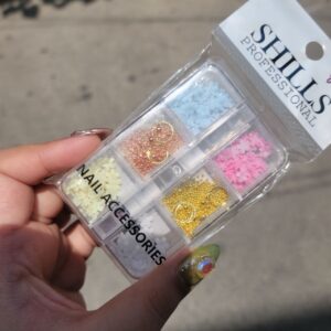 3D Multi-Color Flowers & Beads For Nail Art